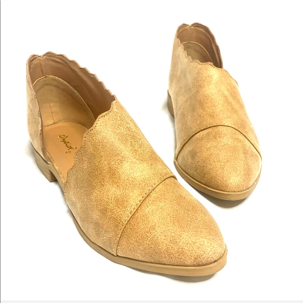 SOLD Tuxedo Tan Open Ballerina Flats